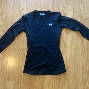 Women’s under armour top